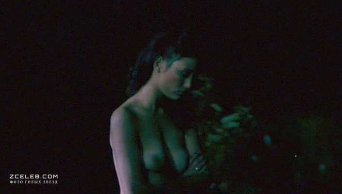 Джуди Аронсон голая на фото интимных сцен со съемочной площадки.